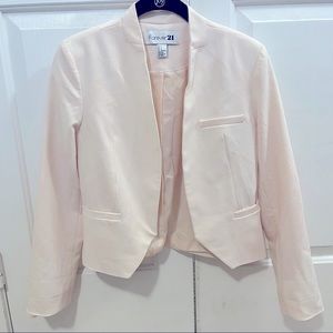 FOREVER 21 peach colored cropped blazer. Small